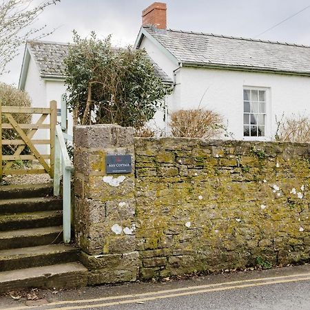 May Tree Cottage Manorbier 5 Mins From The Beach Sleeps 4 Kültér fotó