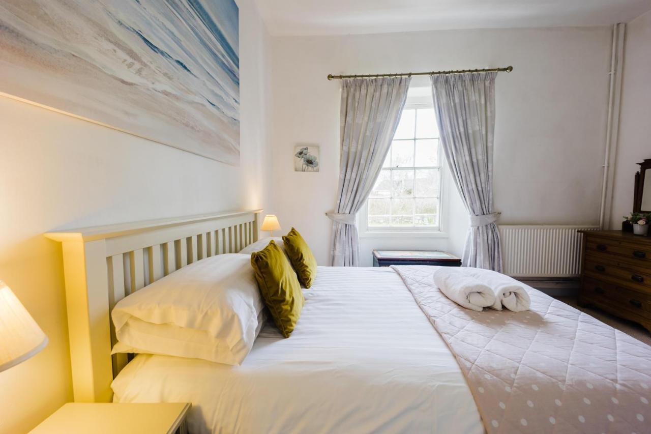 May Tree Cottage Manorbier 5 Mins From The Beach Sleeps 4 Kültér fotó
