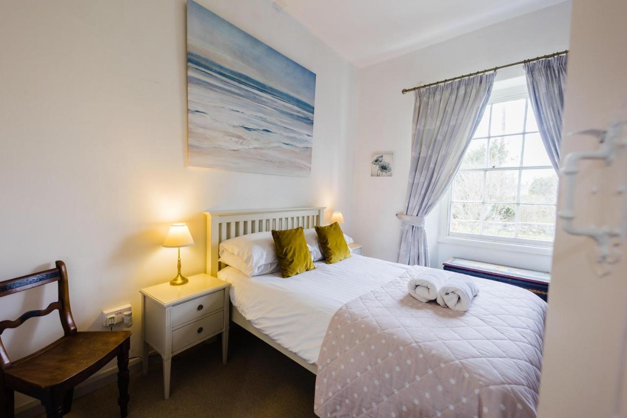 May Tree Cottage Manorbier 5 Mins From The Beach Sleeps 4 Kültér fotó
