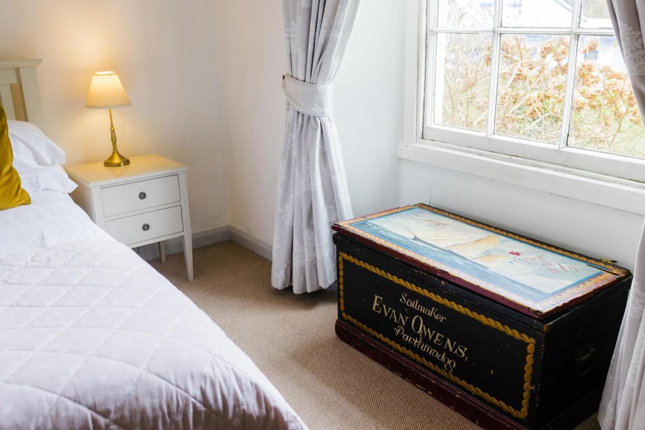 May Tree Cottage Manorbier 5 Mins From The Beach Sleeps 4 Kültér fotó