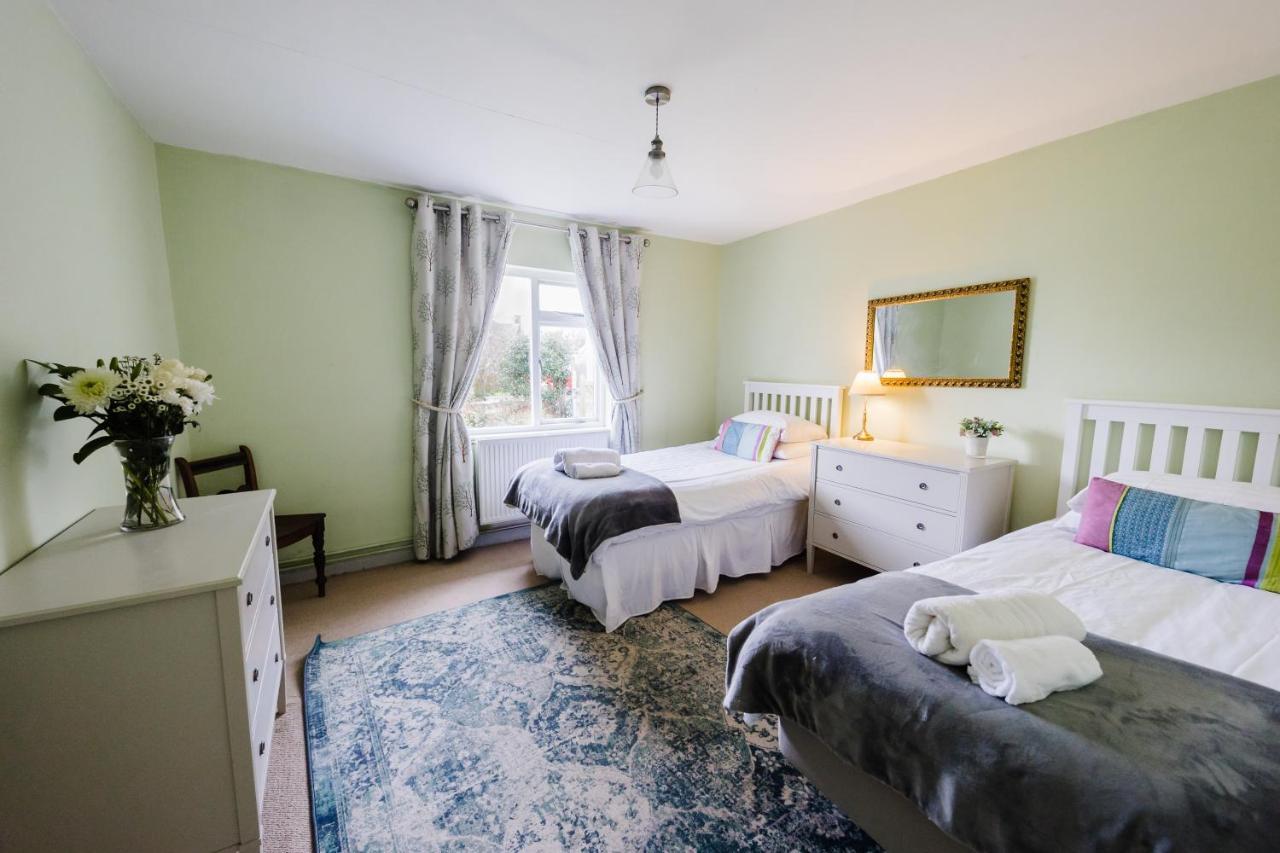 May Tree Cottage Manorbier 5 Mins From The Beach Sleeps 4 Kültér fotó
